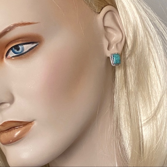 Navajo Turquoise Sterling Silver Earrings SIGNED! - Picture 7 of 7